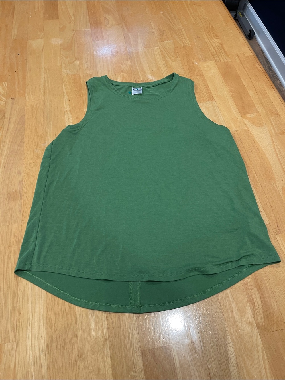 Athleta Olive Green Relaxed Tank Top Size Large